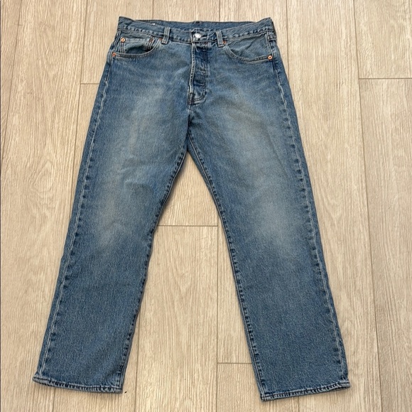Levi’s Straight Leg Blue Jeans size 34 - Picture 1 of 11